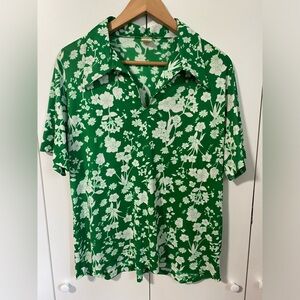 Vintage 70s Floral Green Top Size L/XL